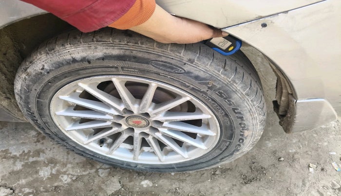 2020 Maruti Ciaz DELTA 1.5 SHVS MT PETROL, Petrol, Manual, 1,22,604 km, tyre