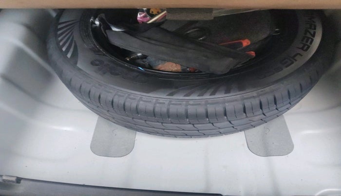 2024 Hyundai AURA S 1.2 CNG, Petrol, Manual, 33,009 km, tyre