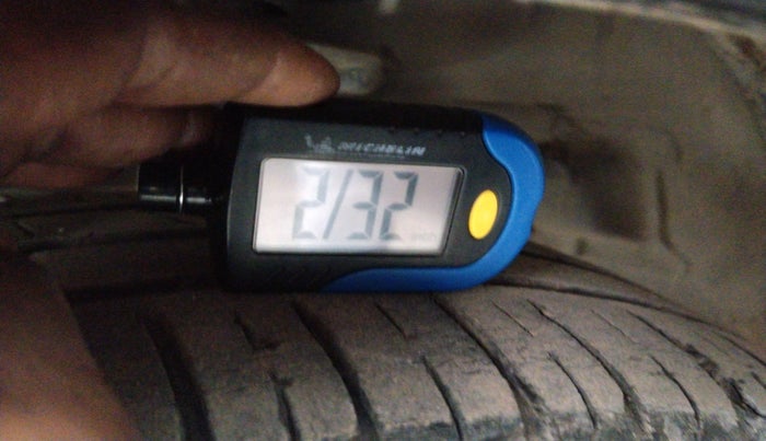 2017 Maruti Ertiga VDI SHVS, Diesel, Manual, 1,03,402 km, tyre