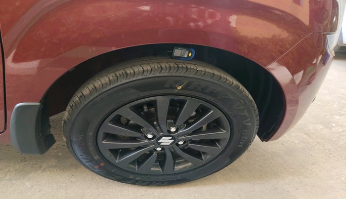 2025 Maruti New Wagon-R ZXI PLUS 1.2 AMT DUAL TONE, Petrol, Automatic, 609 km, tyre