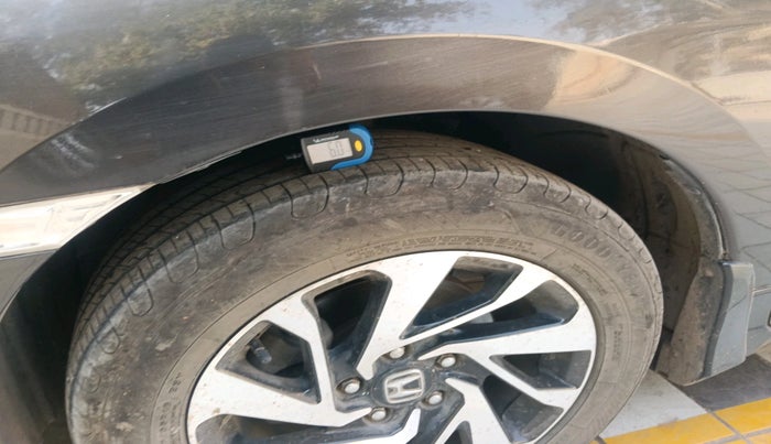 2019 Honda Civic 1.8L I-VTEC VX CVT, Petrol, Automatic, 71,635 km, tyre