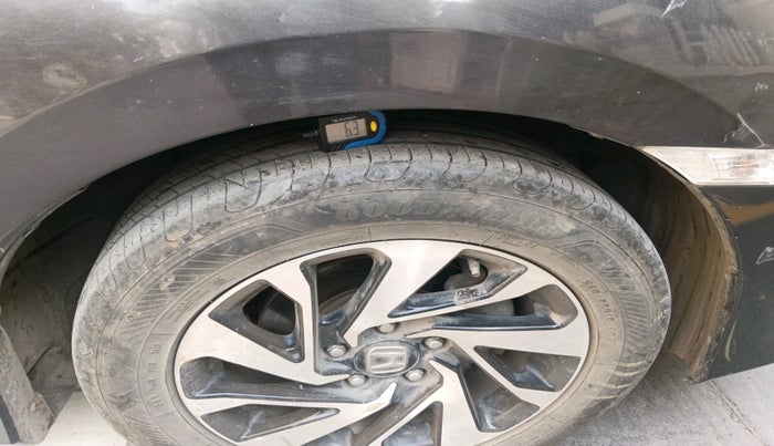 2019 Honda Civic 1.8L I-VTEC VX CVT, Petrol, Automatic, 71,635 km, tyre