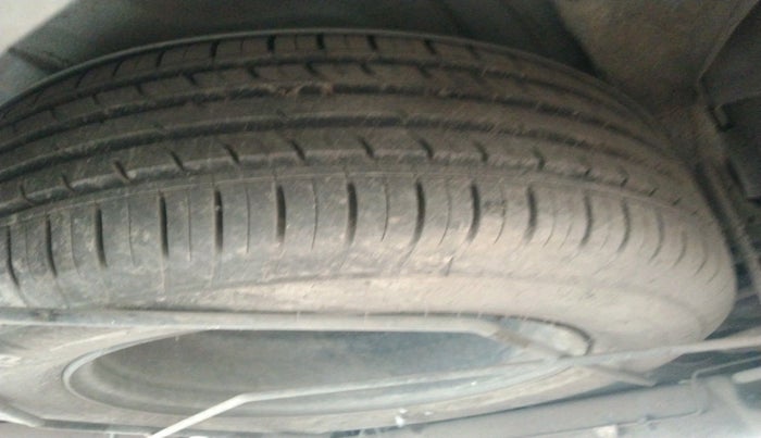 2021 Nissan Kicks XV 1.5, Petrol, Manual, 99,478 km, tyre