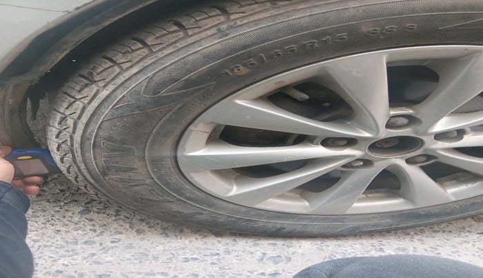 2012 Maruti Ertiga ZXI, Petrol, Manual, 25,620 km, tyre