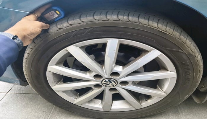 2017 Volkswagen Ameo HIGHLINE PLUS 1.5L AT 16 ALLOY, Diesel, Automatic, 64,607 km, tyre