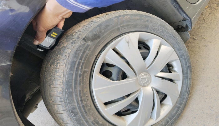 2018 Honda Amaze 1.2L I-VTEC S, Petrol, Manual, 1,04,048 km, tyre