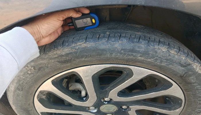 2022 Maruti Baleno DELTA PETROL 1.2, Petrol, Manual, 42,892 km, tyre