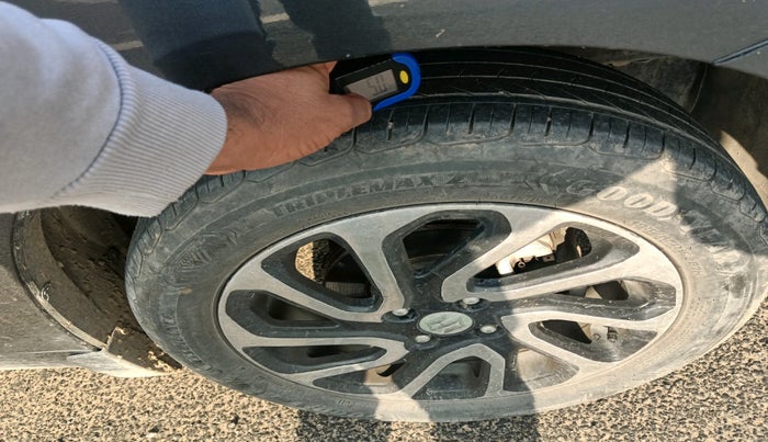 2022 Maruti Baleno DELTA PETROL 1.2, Petrol, Manual, 42,892 km, tyre