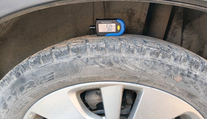 2016 Maruti S Cross ZETA 1.3, Diesel, Manual, 1,23,551 km, tyre