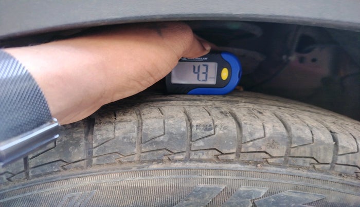 2016 Hyundai Creta SX PLUS 1.6 PETROL, Petrol, Manual, 73,233 km, tyre