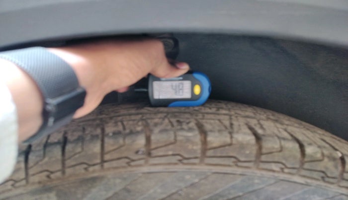 2016 Hyundai Creta SX PLUS 1.6 PETROL, Petrol, Manual, 73,233 km, tyre