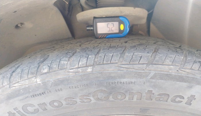 2013 Mahindra XUV500 W8, Diesel, Manual, 1,36,356 km, tyre