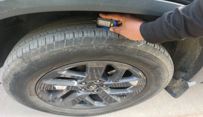 2023 Tata Harrier XT PLUS 2.0L KRYOTEC DARK EDITON, Diesel, Manual, 35,855 km, tyre