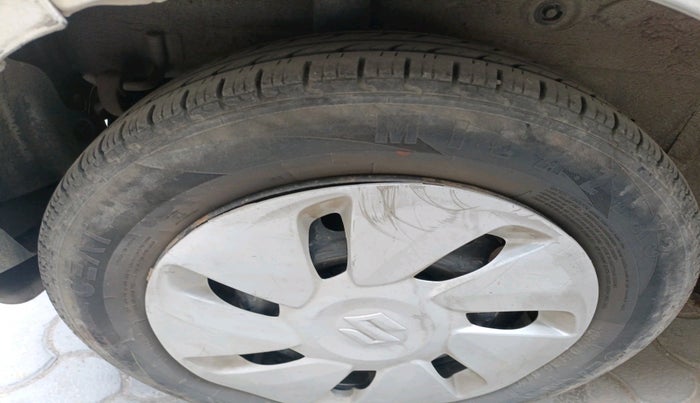 2018 Maruti Celerio VXI CNG, Petrol, Manual, 77,567 km, tyre