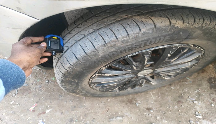 2022 Maruti Ertiga VXI CNG, Petrol, Manual, 1,24,326 km, tyre