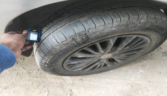 2022 Maruti Ertiga VXI CNG, Petrol, Manual, 1,24,326 km, tyre