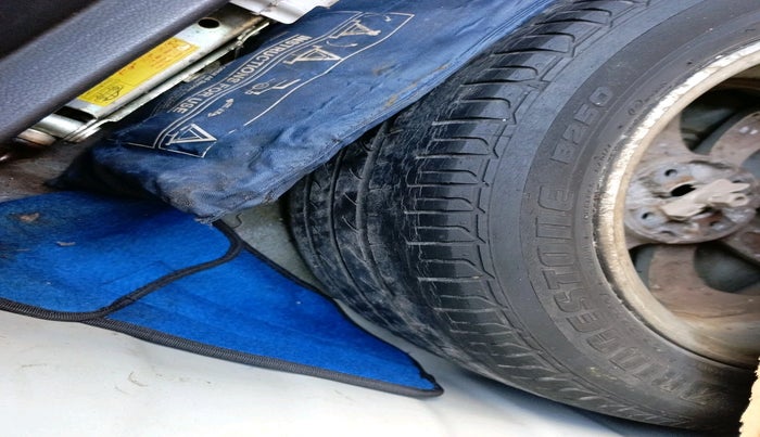 2013 Hyundai Verna FLUIDIC 1.6 CRDI SX, Diesel, Manual, 52,788 km, tyre