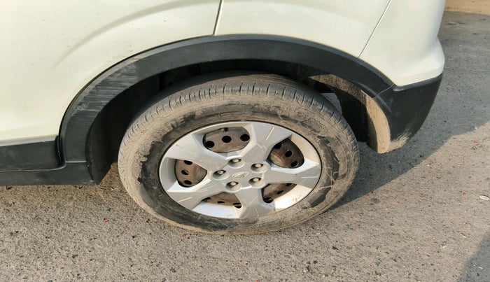 2019 Mahindra XUV300 W6 1.2 PETROL, Petrol, Manual, 41,554 km, tyre