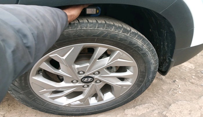 2023 Hyundai Creta SX 1.5 PETROL, Petrol, Manual, 23,938 km, tyre