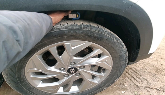 2023 Hyundai Creta SX 1.5 PETROL, Petrol, Manual, 23,938 km, tyre