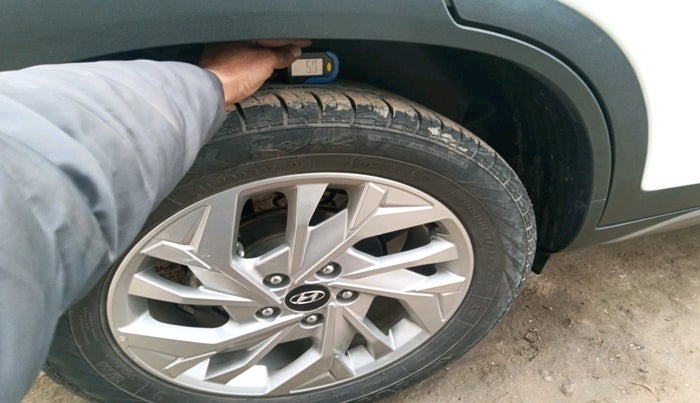 2023 Hyundai Creta SX 1.5 PETROL, Petrol, Manual, 23,938 km, tyre