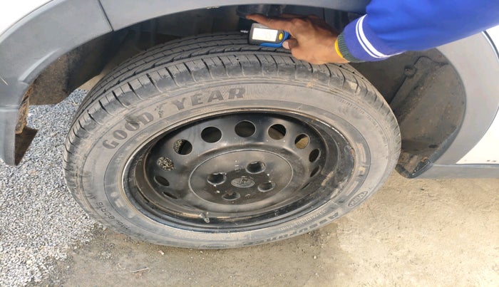 2020 Tata NEXON XE PETROL, Petrol, Manual, 25,534 km, tyre