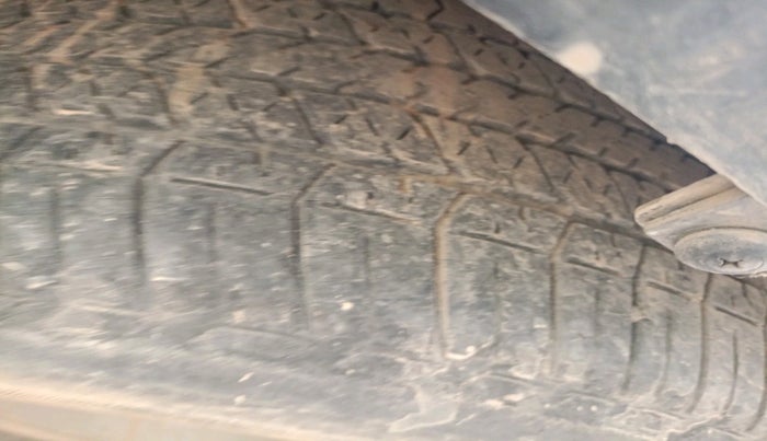 2013 Mahindra XUV500 W8, Diesel, Manual, 1,15,513 km, tyre