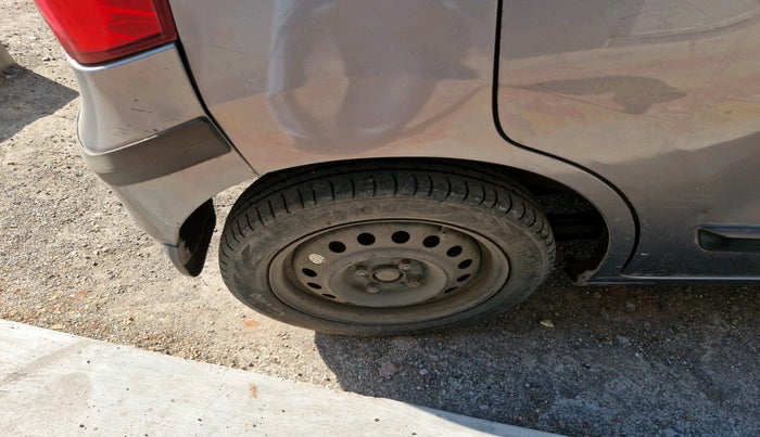 2013 Maruti Wagon R 1.0 VXI, Petrol, Manual, 1,24,860 km, tyre