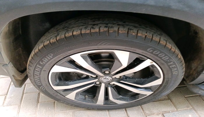 2023 MG HECTOR SAVVY PRO 1.5 TURBO CVT PETROL, Petrol, Automatic, 18,953 km, tyre