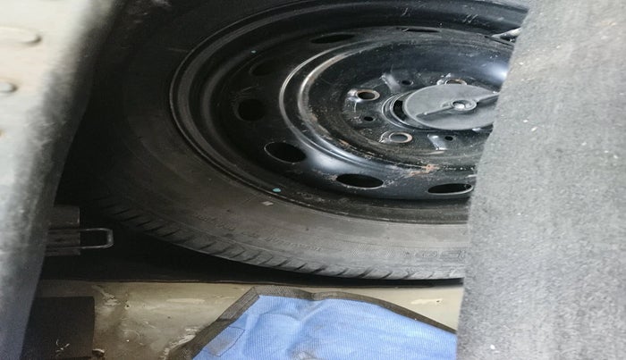 2011 Tata Indica Vista LX TDI, Diesel, Manual, 1,25,338 km, tyre