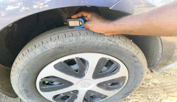 2011 Tata Indica Vista LX TDI, Diesel, Manual, 1,25,338 km, tyre