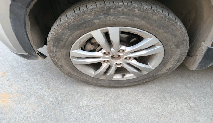 2018 Maruti Vitara Brezza ZDI PLUS, Diesel, Manual, 1,92,758 km, tyre