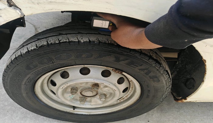 2013 Hyundai Eon D-LITE+, Petrol, Manual, 79,115 km, tyre