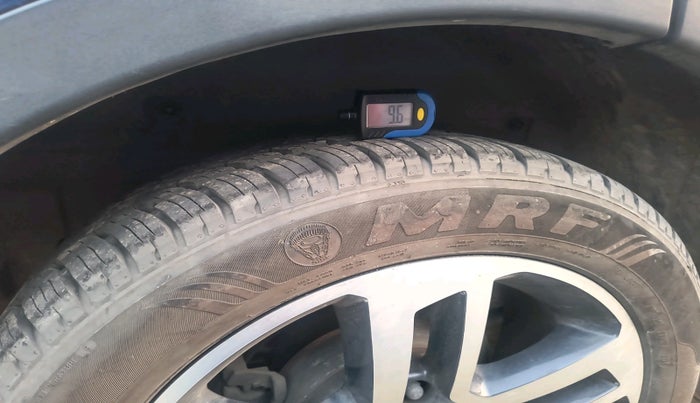 2018 Tata Hexa XTA 4X2 6 STR, Diesel, Automatic, 76,035 km, tyre