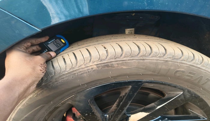 2025 Volkswagen VIRTUS GT PLUS TSI 1.5 EVO DSG, Petrol, Automatic, 10,720 km, tyre