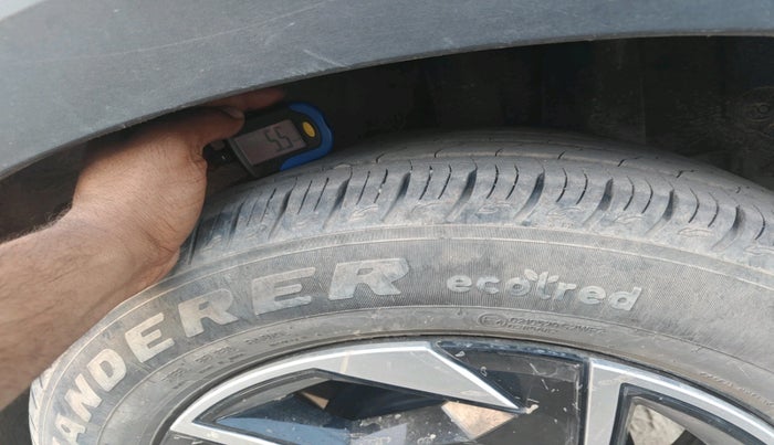 2025 KIA SONET HTK (O) 1.2 Petrol MT, Petrol, Manual, 39,055 km, tyre