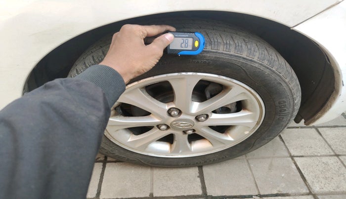 2015 Hyundai Grand i10 ASTA AT 1.2 KAPPA VTVT, Petrol, Automatic, 94,924 km, tyre