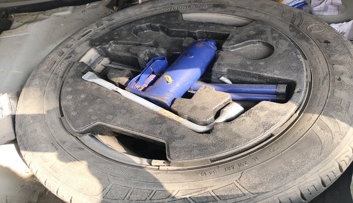 2019 Maruti Vitara Brezza VDI, Diesel, Manual, 1,01,281 km, tyre