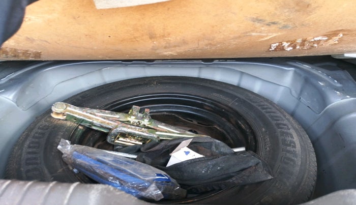 2013 Hyundai Grand i10 MAGNA 1.2 KAPPA VTVT, Petrol, Manual, 70,169 km, tyre