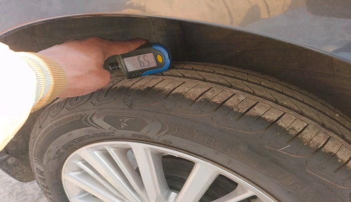 2025 Honda Amaze 1.2L I-VTEC VX, Petrol, Manual, 4,774 km, tyre