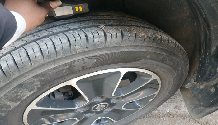 2017 Renault Duster 110 PS RXZ 4X2 AMT DIESEL, Diesel, Automatic, 39,077 km, tyre