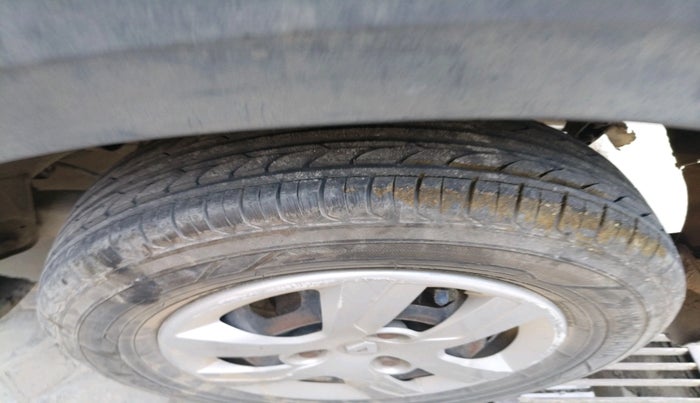 2018 Renault Kwid RXT 1.0 AMT (O), Petrol, Automatic, 80,148 km, tyre