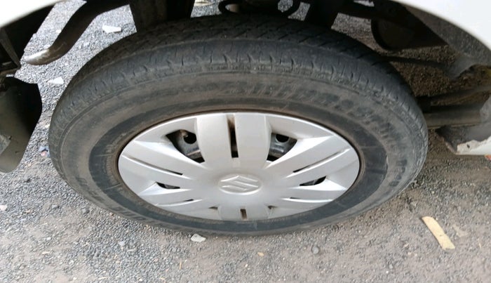 2017 Maruti Alto 800 LXI, Petrol, Manual, 88,713 km, tyre