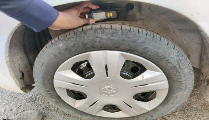 2017 Maruti Wagon R 1.0 VXI, Petrol, Manual, 65,300 km, tyre