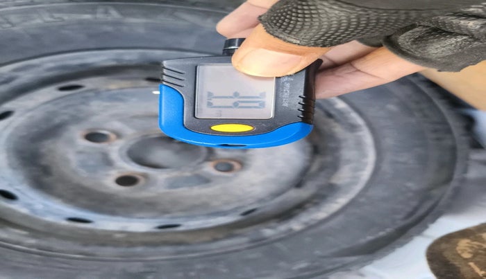 2020 Maruti Alto LXI, Petrol, Manual, 95,715 km, tyre