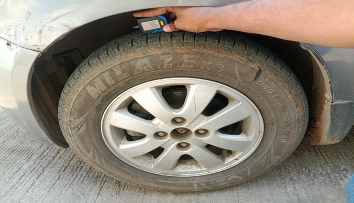 2011 Maruti Ritz ZXI, Petrol, Manual, 1,31,904 km, tyre