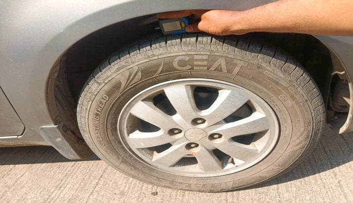 2011 Maruti Ritz ZXI, Petrol, Manual, 1,31,904 km, tyre