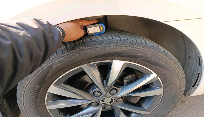 2022 Skoda SLAVIA STYLE 1.0L TSI AT, Petrol, Automatic, 20,769 km, tyre