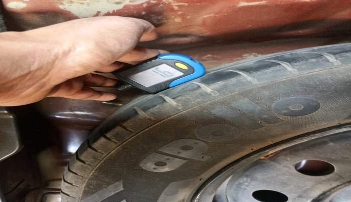 2019 Maruti Dzire VXI, Petrol, Manual, 1,47,906 km, tyre