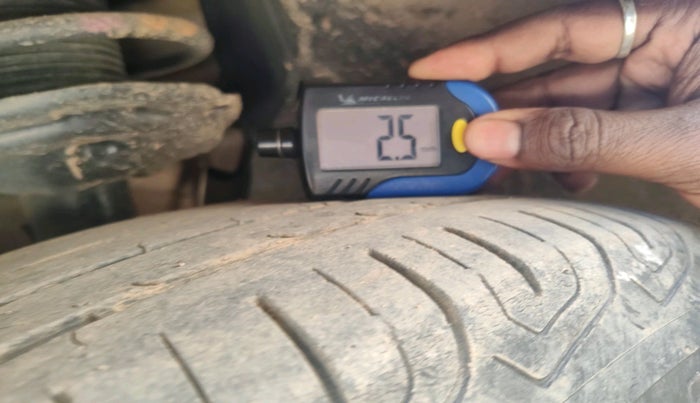 2021 Skoda KUSHAQ AMBITION 1.0L TSI MT, Petrol, Manual, 40,286 km, tyre